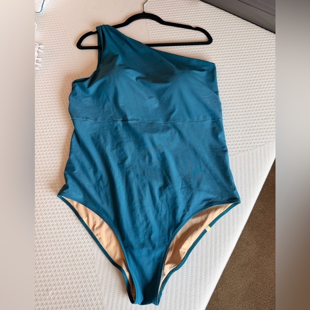 Summersalt The Ruched Sidestroke Size 18 - Picture 3 of 8